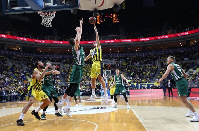 Fenerbahçe, Zalgiris Kaunas’u Farklı Geçti