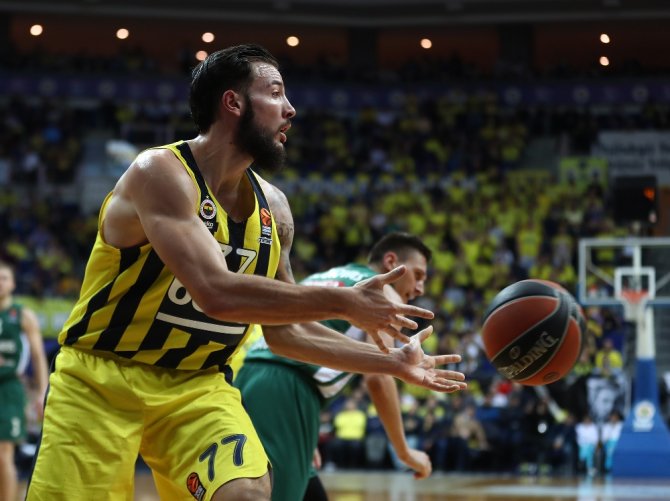 Fenerbahçe, Zalgiris Kaunas’u Farklı Geçti