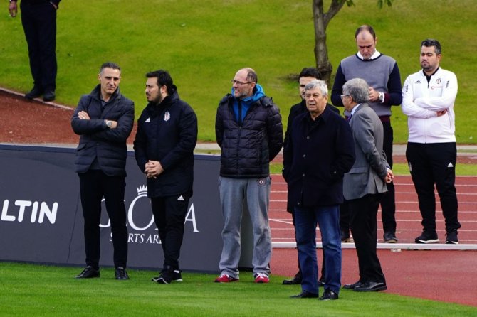 Mircea Lucescu’dan Beşiktaş Kampına Ziyaret