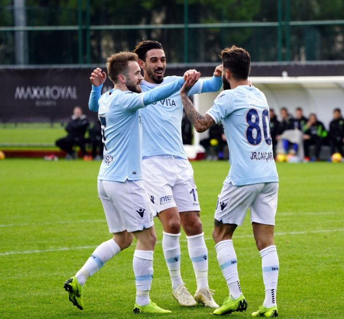 Medipol Başakşehir: 3 - Ado Den Haag: 1