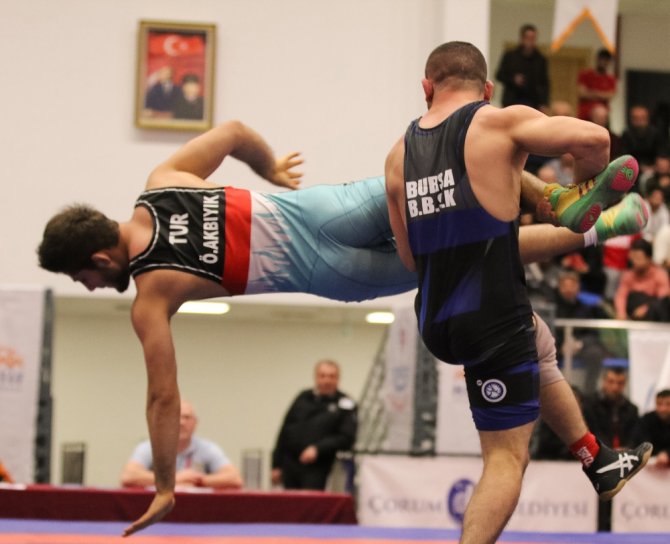 Taha Akgül Finalde