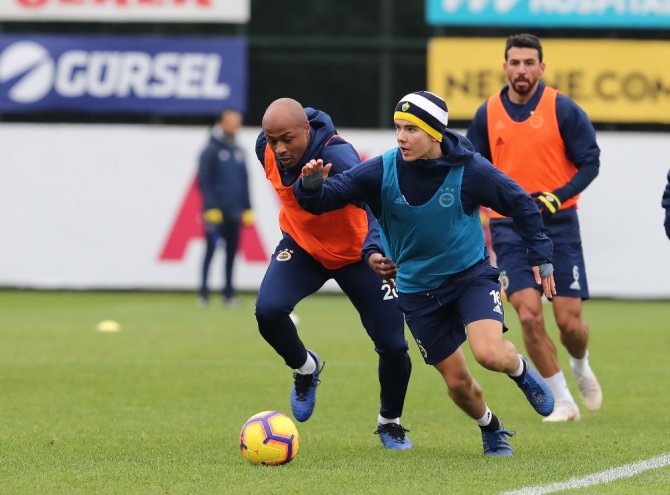 Fenerbahçe Kupa Hazırlıklarını Sürdürdü