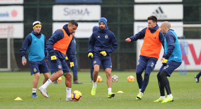 Fenerbahçe Kupa Hazırlıklarını Sürdürdü