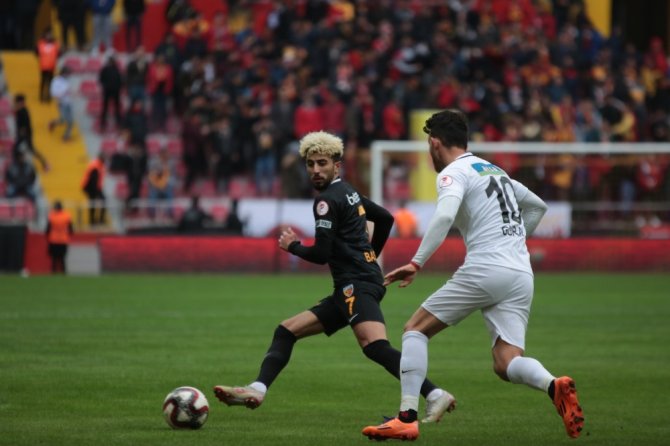 Akhisarspor Deplasmanda Kayserispor’u Devirdi