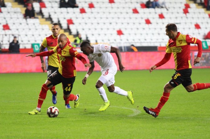 Antalyaspor İle Göztepe’den Gol Düellosu