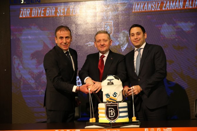 Abdullah Avcı İmzayı Attı