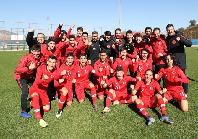 Milliler İngiltere’yi Geçip Finale Yükseldi