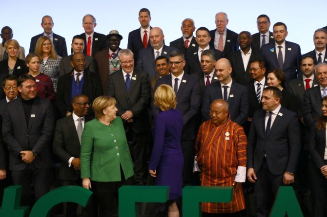 Bakan Pakdemirli, Angela Merkel İle Görüştü