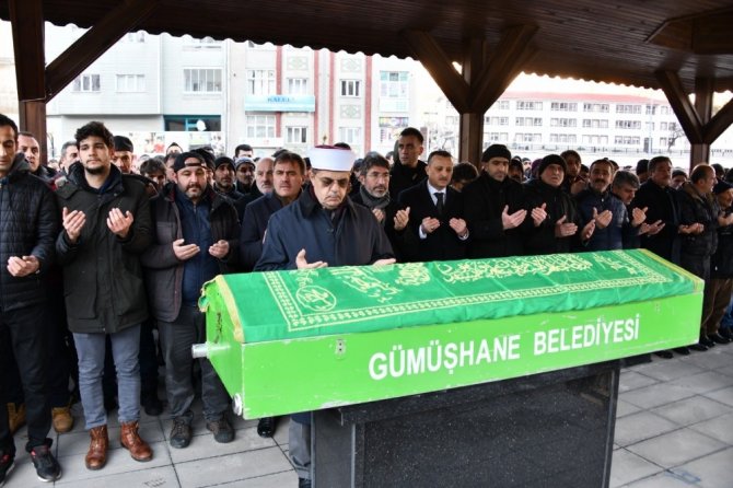 Kalp Krizi Sonucu Ölen Muhtar Son Yolculuğuna Uğurlandı