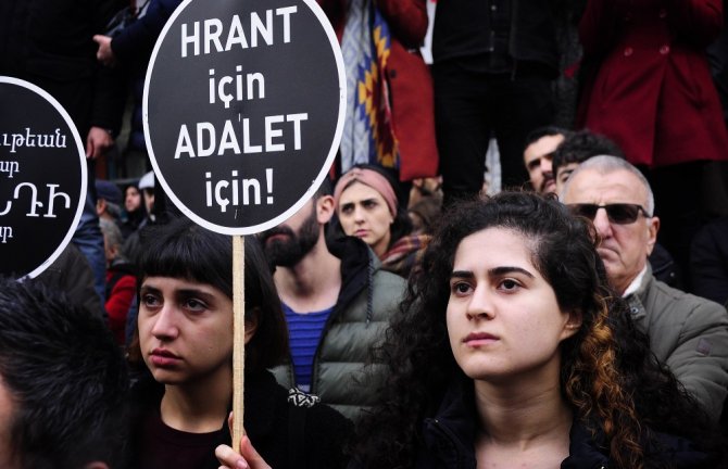 Hrant Dink Agos Gazetesi Önünde Anıldı