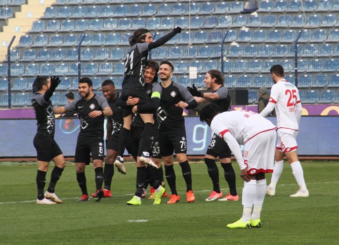 Osmanlıspor 3 Golle Kazandı