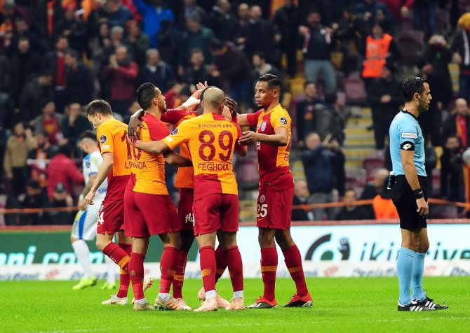 Forvetsiz Aslan’dan Gol Yağmuru