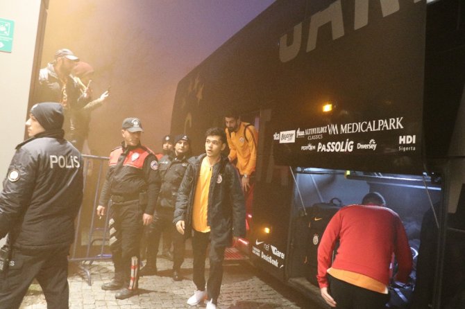 Galatasaray’a Bolu’da Coşkulu Karşılama