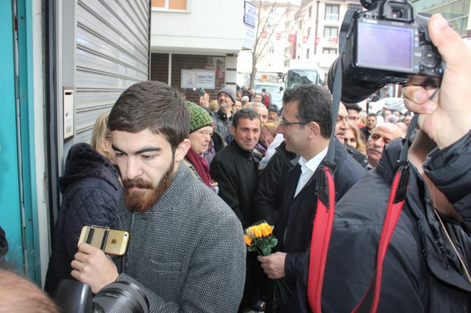 Ekrem İmamoğlu Tuzla’da Semt Pazarını Gezdi
