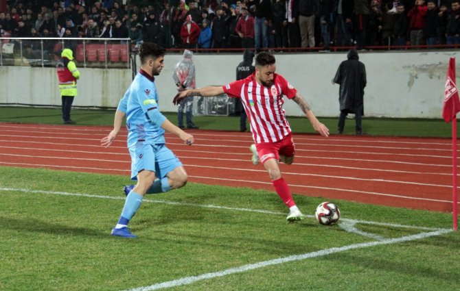 İlk Yarıda Karşılıklı Goller