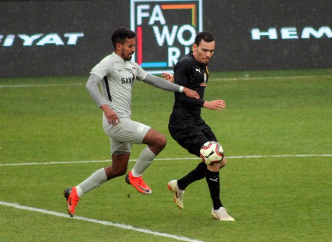 İstanbul’da 4 Gollü Beraberlik