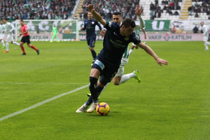Konyaspor Evinde 2 Golle Kazandı