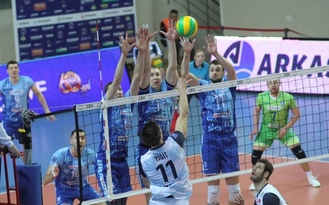 Arkas Dinamo Moskova’ya Da Kaybetti