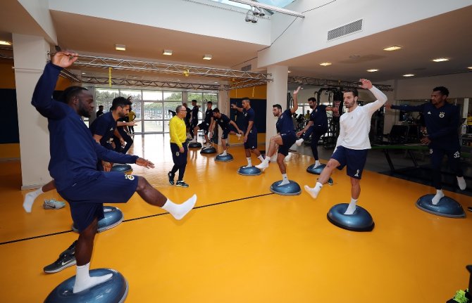 Fenerbahçe’de Göztepe Mesaisi Sürüyor