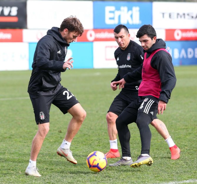Beşiktaş Kondisyon Ve Taktik Çalıştı