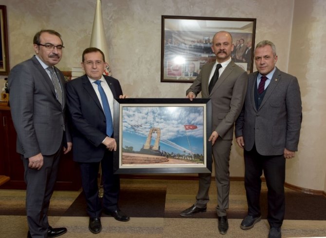 Türk Yıldızları’na Çektiği Bu Fotoğraf Birincilik Getirdi