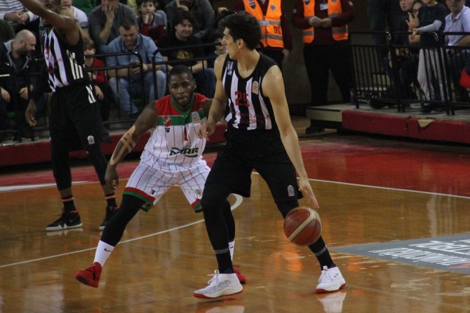Pınar Karşıyaka Beşiktaş’ı Devirdi