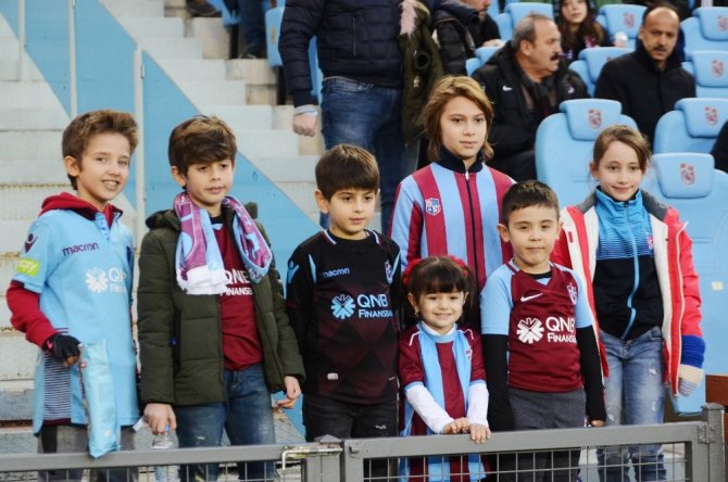 Spor Toto Süper Lig: Trabzonspor: 1 - Mke Ankaragücü: 0 (Maç Sonucu)