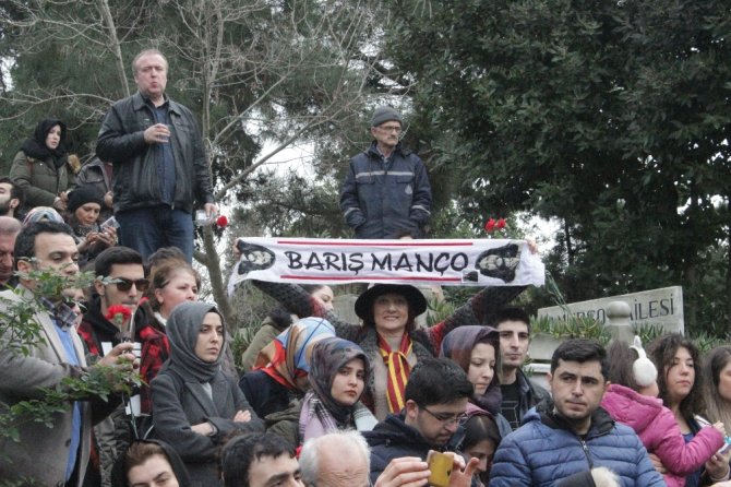 Barış Manço Mezarı Başında Anıldı
