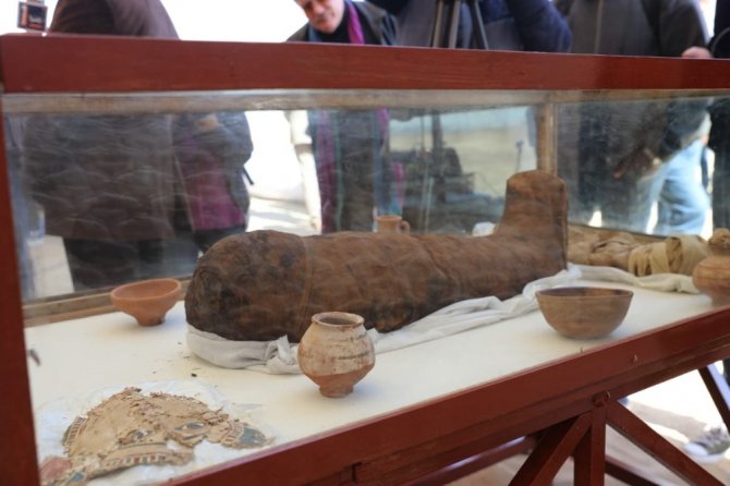 Mısır’da 40 Mumya Daha Bulundu