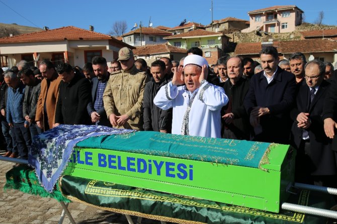 Osman Çakmak’ın Annesi Son Yolculuğuna Uğurlandı