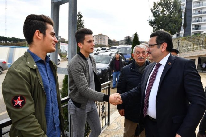 Başkan Genç: “Projeler Yarım Kalmayacak”