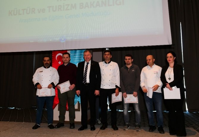 İşbaşı Eğitim Kursları’na Katılan Turizm Sektörü Çalışanları Sertifikalarını Aldı