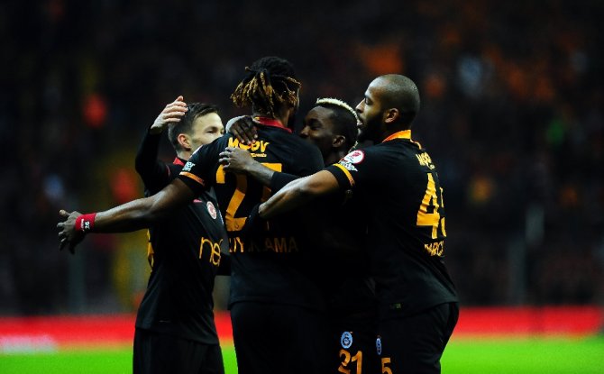 Cimbom Yarı Finalin Kapısını Araladı