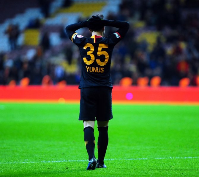 Cimbom Yarı Finalin Kapısını Araladı