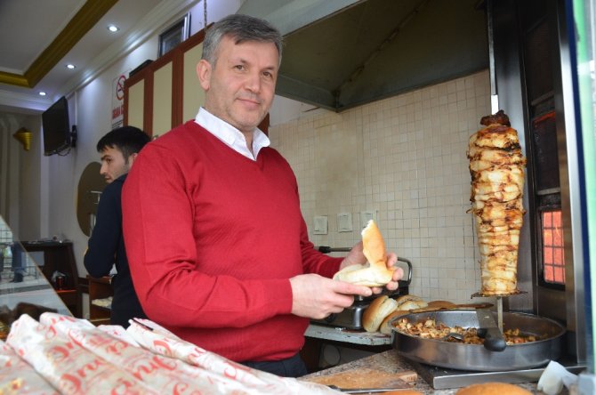 Bu Lokantada Öğrencilere 1 Gün Boyunca Yemek Ücretsiz