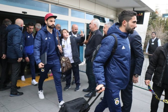 Fenerbahçe’ye Kayseri’de Coşkulu Karşılama