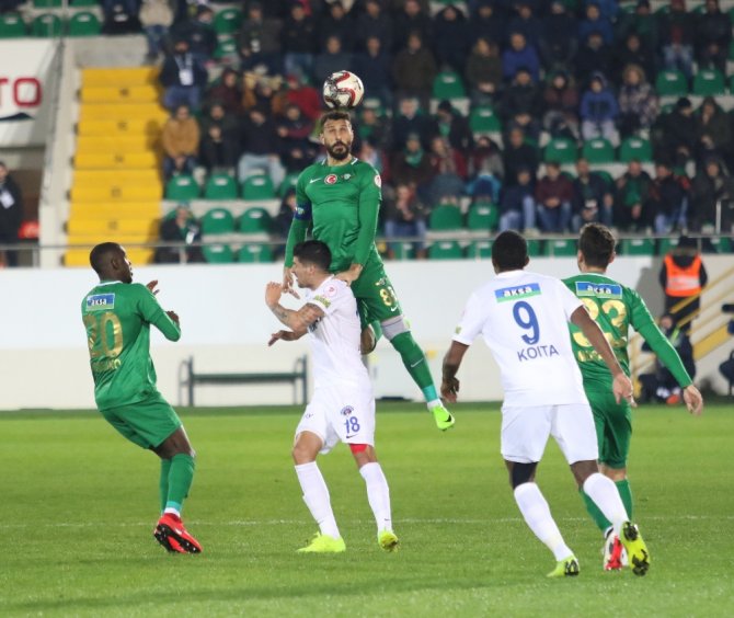 İlk Yarı Akhisarspor’un Üstünlüğüyle Bitti