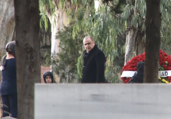 Fatih Terim Babasının Mezarını Ziyaret Etti