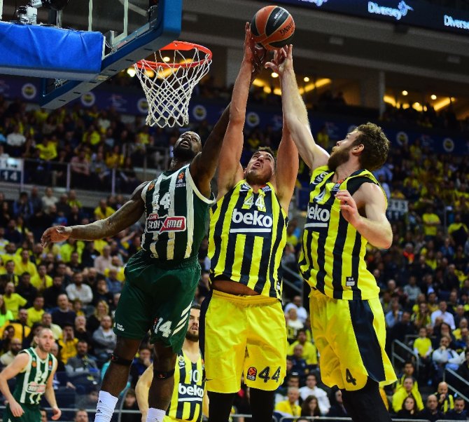 Fener, Pana’yı Dağıttı
