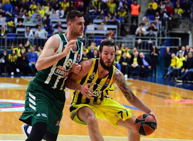 Fener, Pana’yı Dağıttı