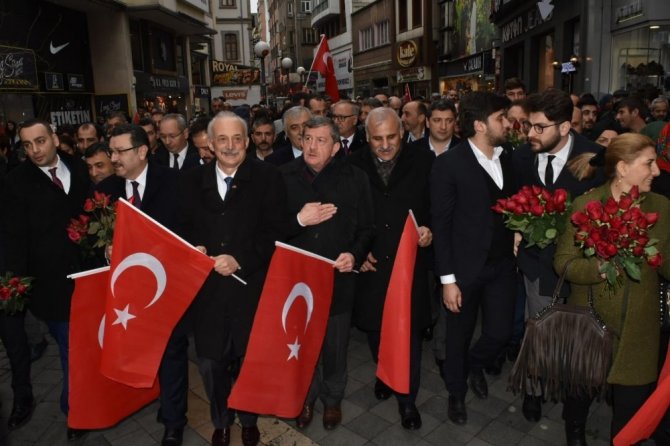 Ak Parti Ve Mhp Teşkilatları Cumhur İttifakı İçin Trabzon’da Birlikte Yürüdü