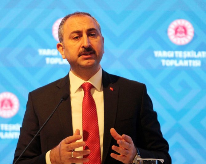 "Hukuk Eğitiminin Çıtasını Yükselteceğiz"