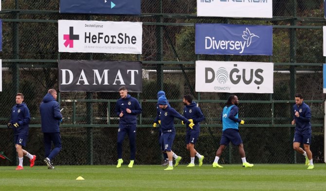 Fenerbahçe, Zenit Maçı Hazırlıklarına Başladı