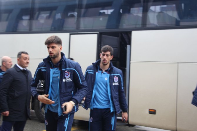 Trabzonspor Galatasaray Maçı İçin İstanbul’a Gitti
