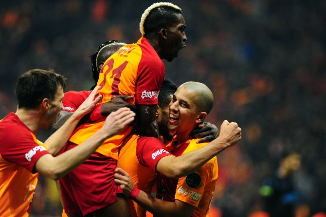 İlk Yarı Galatasaray’ın Üstünlüğüyle Bitti