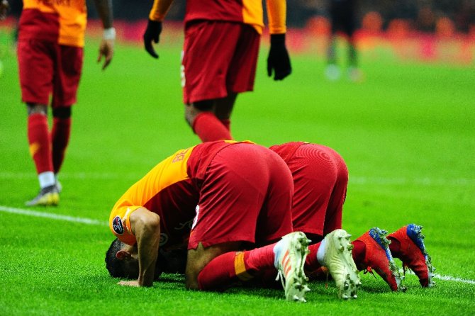 İlk Yarı Galatasaray’ın Üstünlüğüyle Bitti