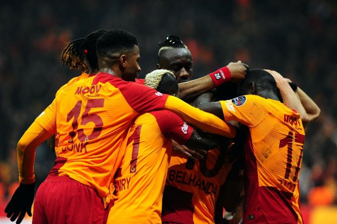 Galatasaray Evindeki Yenilmemezliğini 30’a Çıkardı
