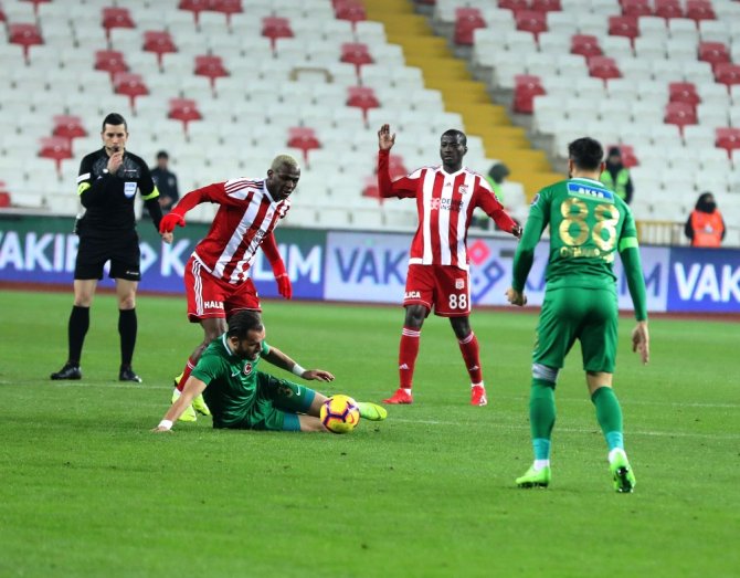 Spor Toto Süper Lig: Dg Sivasspor: 2 - Akhisarspor: 1 (Maç Sonucu)