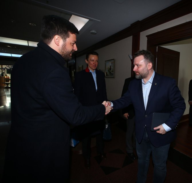 Fenerbahçe’den Zenit Yönetimine Yemek