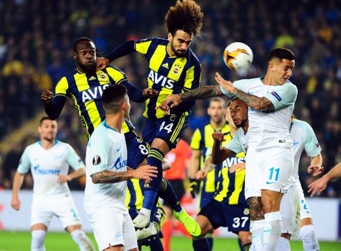 Uefa Avrupa Ligi: Fenerbahçe: 1 - Zenit: 0 (İlk Yarı)
